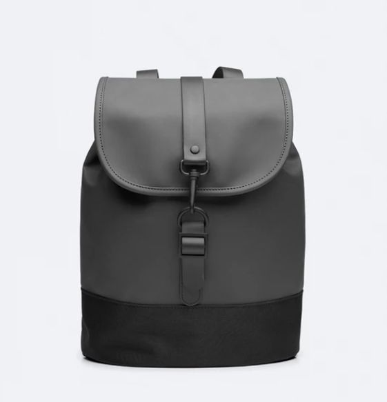 rains-sac-a-dos-drawstring-Backpack-noir-artydandy-1