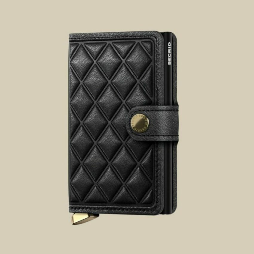 secrid-premium-miniwallet-embossed-diamond-black-artydandy-face.jpg