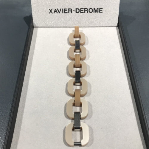 xavier-derome-bracelet-acetate-nude-artydandy